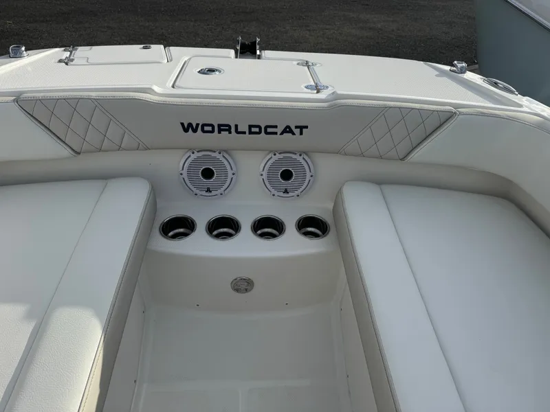 Slide: The Image of World Cat 230 SD 2026 - 11