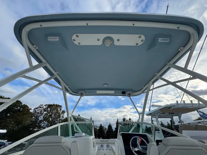 Slide: The Image of World Cat 230 SD 2026 - 22