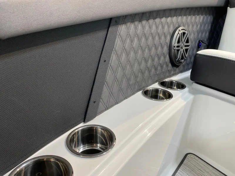 Slide: The Image of Cobalt R8 2026 - 13