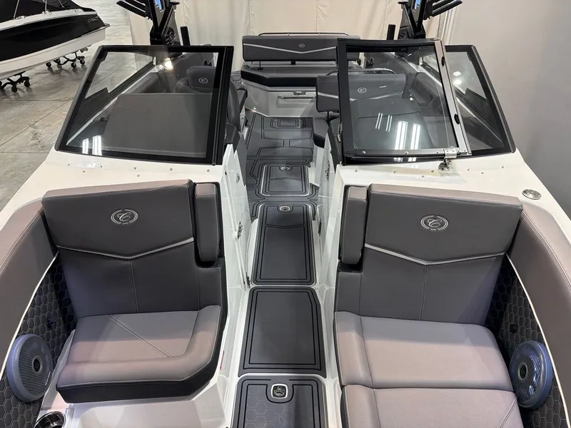 Slide: The Image of Cobalt R8 Surf 2026 - 12