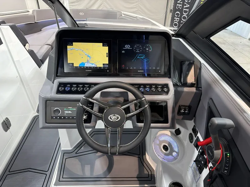 Slide: The Image of Cobalt R8 Surf 2026 - 21