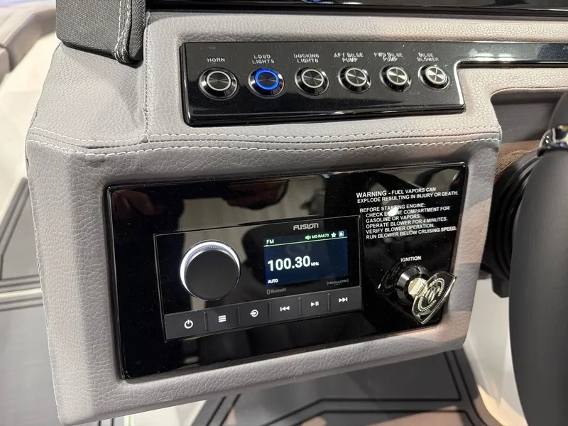 Slide: The Image of Cobalt R8 Surf 2026 - 22