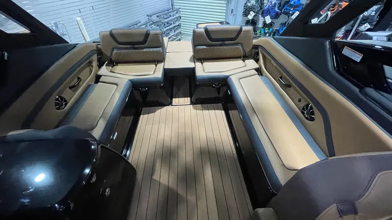 Slide: The Image of Yamaha 275SD 2026 - 8