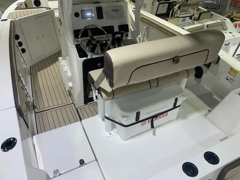 Slide: The Image of Yamaha 222 FSH Sport E 2026 - 6