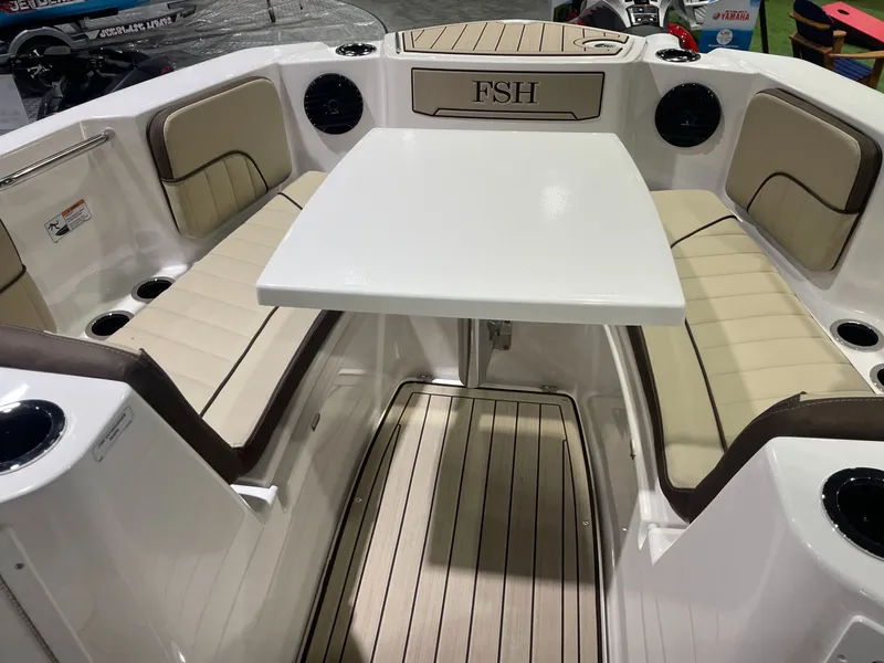 Slide: The Image of Yamaha 222 FSH Sport E 2026 - 7