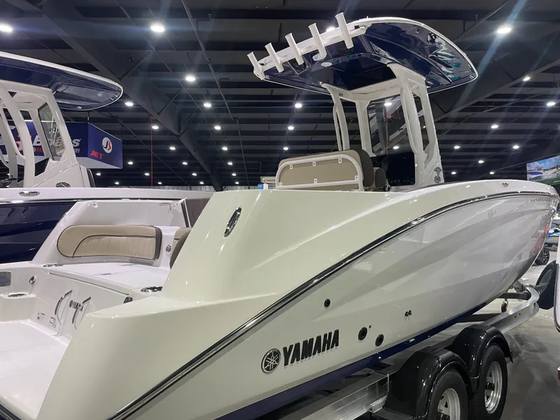 Slide: The Image of Yamaha 252 FSH Sport 2026 - 3