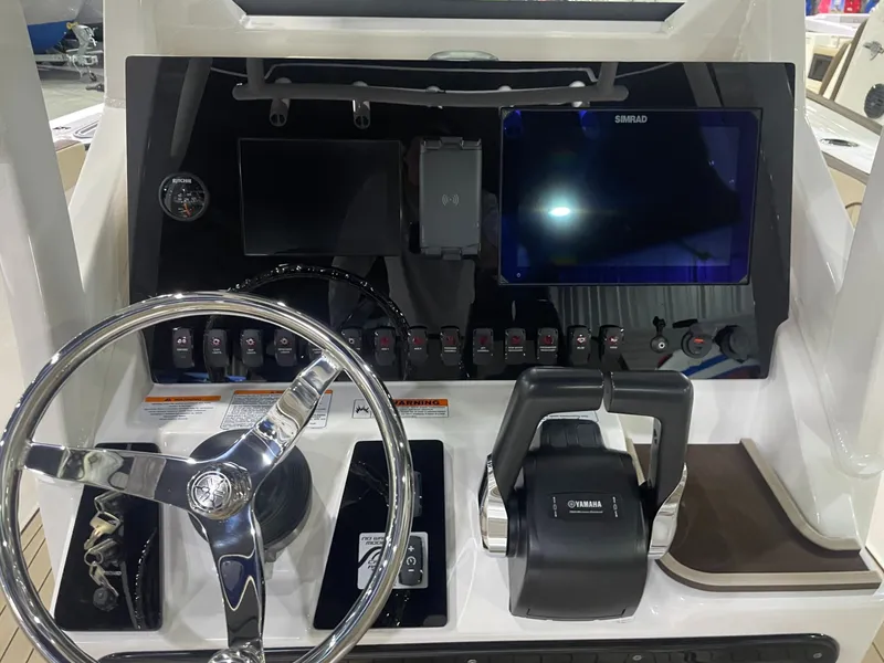 Slide: The Image of Yamaha 252 FSH Sport 2026 - 6