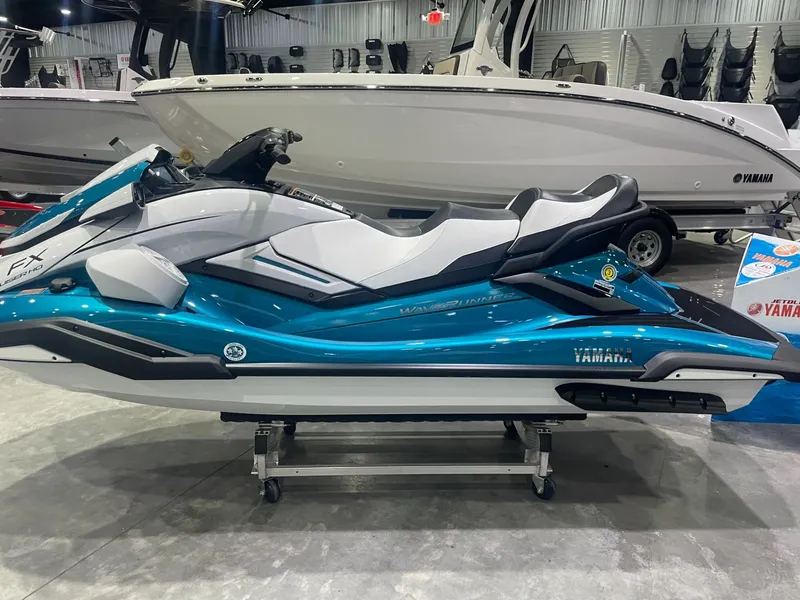 Slide: The Image of Yamaha FX Cruiser HO 2026 - 5