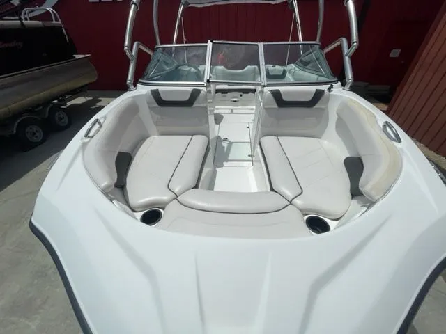 Slide: The Image of Yamaha SX190 2012 - 3