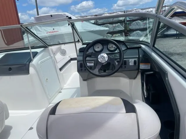 Slide: The Image of Yamaha SX190 2012 - 7