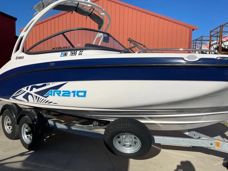 Slide: The Image of Yamaha AR210 2022 - 6