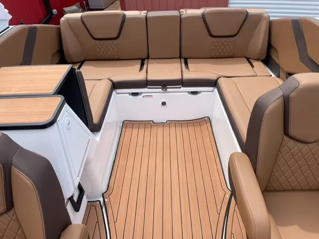 Slide: The Image of Yamaha 252S 2025 - 8