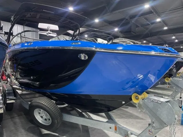 The Image of Yamaha 255XD 2024 - 1