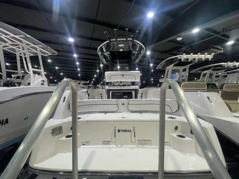 Slide: The Image of Yamaha 222 FSH Sport E 2025 - 4