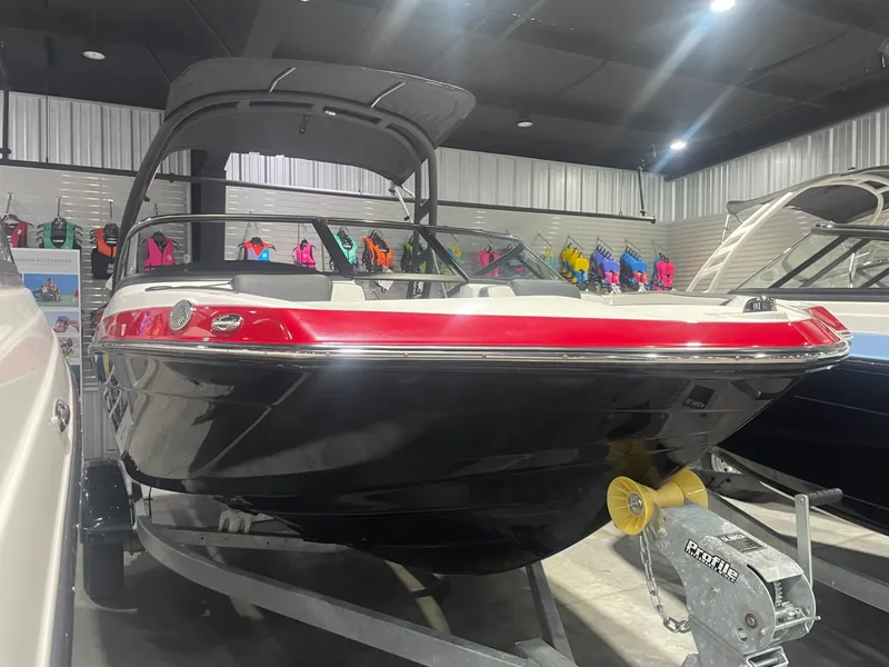 Slide: The Image of Yamaha AR195 2025 - 2