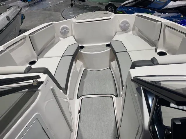 Slide: The Image of Yamaha SX220 2025 - 5