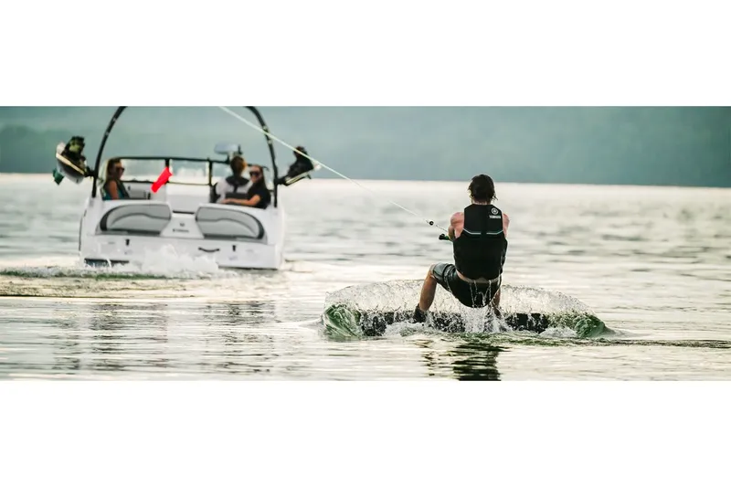 Slide: The Image of Yamaha AR190 2025 - 21