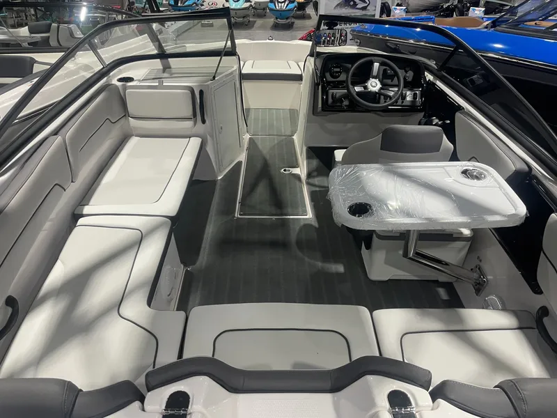 Slide: The Image of Yamaha AR190 2025 - 5