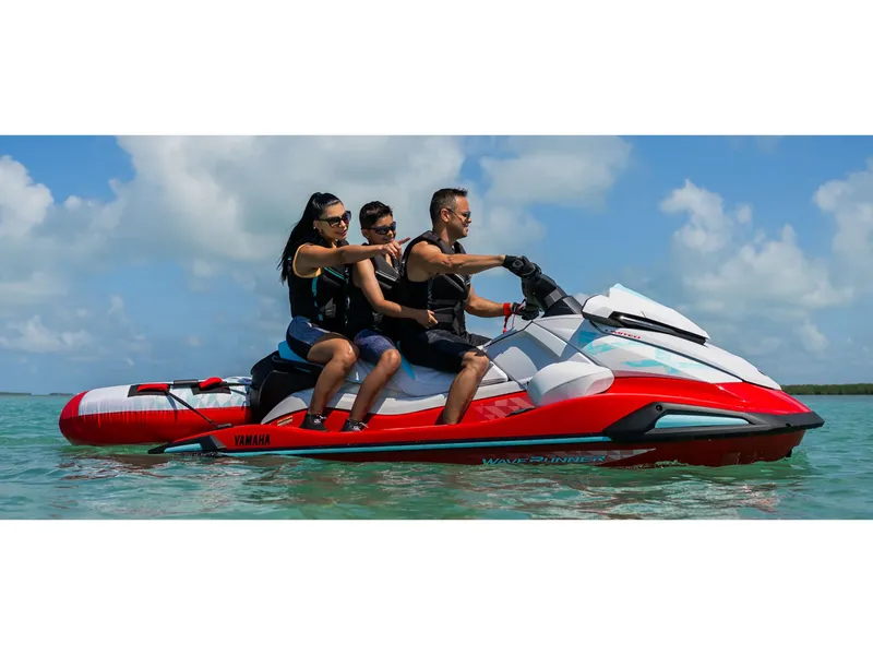 Slide: The Image of Yamaha VX Limited 2025 - 15