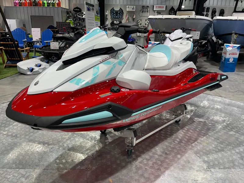 Slide: The Image of Yamaha VX Limited 2025 - 5