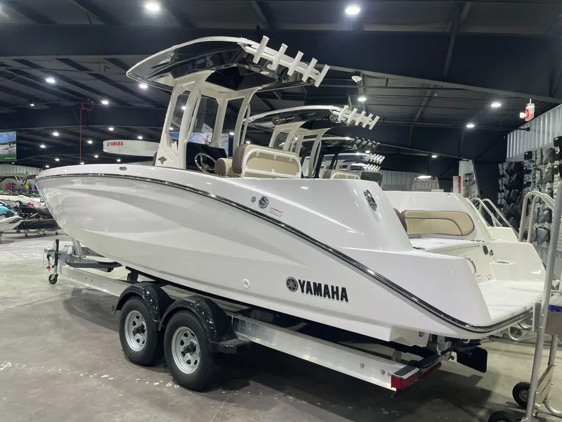 Slide: The Image of Yamaha 252 FSH Sport 2025 - 4