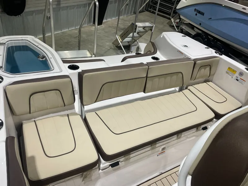 Slide: The Image of Yamaha 252 FSH Sport 2025 - 9