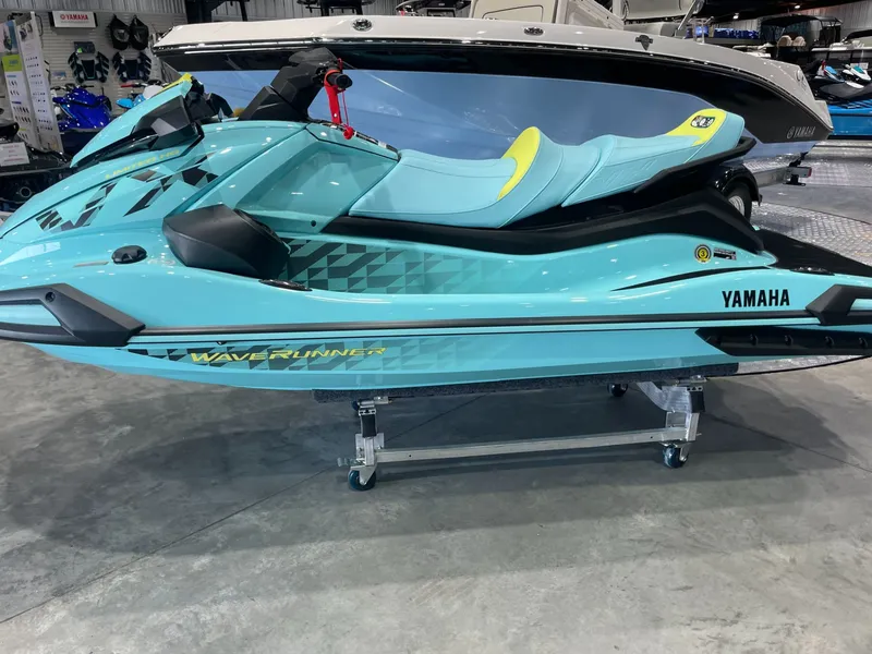 Slide: The Image of Yamaha VX Limited HO 2025 - 3