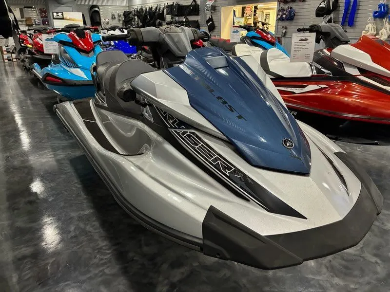 Slide: The Image of Yamaha VX Cruiser 2016 - 2