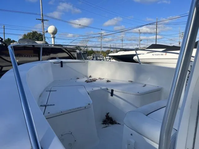 Slide: The Image of Sea Hunt Triton 202 2005 - 5