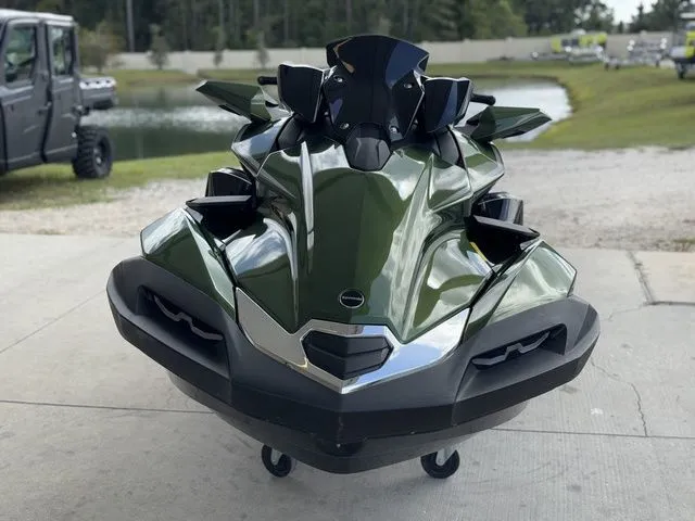 Slide: The Image of Kawasaki ULTRA 160LX 2025 - 2