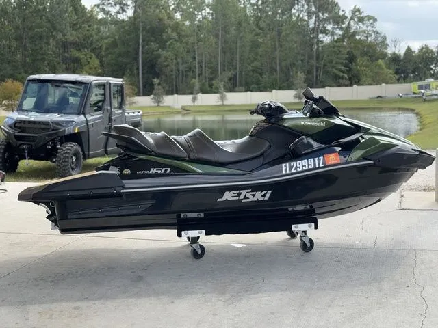 Slide: The Image of Kawasaki ULTRA 160LX 2025 - 8