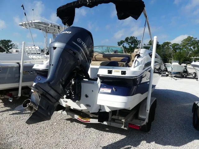 Slide: The Image of Hurricane SunDeck 2410 OB 2020 - 5