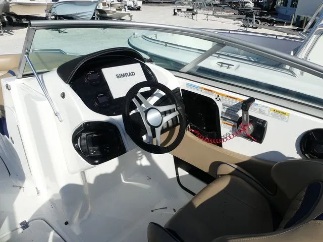 Slide: The Image of Hurricane SunDeck 2410 OB 2020 - 8