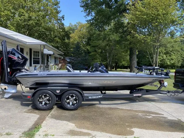 Slide: The Image of Phoenix Bass Boat 919 ProXP 2023 - 4