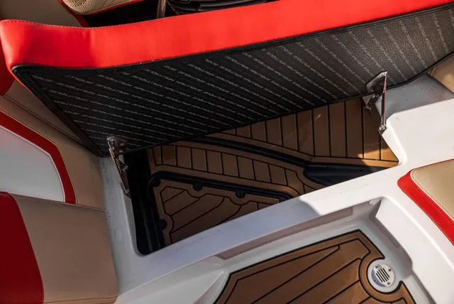 Slide: The Image of Nautique Super Air Nautique G21 2019 - 19