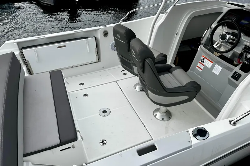 Slide: The Image of 2020 Jeanneau Leader 7.5 Walkaround WA “ LADY LILY” Offered by Northstar Yacht Sales - Please Contact: Chris Carney, CPYB at 401-633-2070 - 10