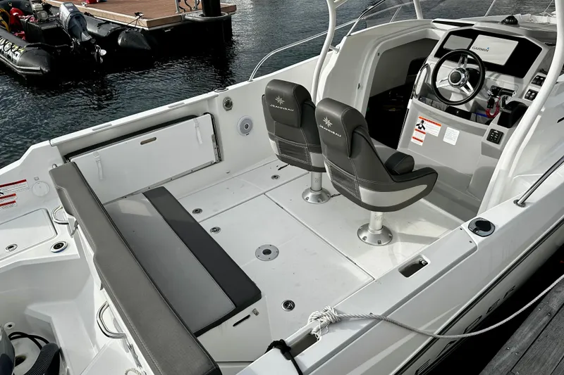 Slide: The Image of 2020 Jeanneau Leader 7.5 Walkaround WA “ LADY LILY” Offered by Northstar Yacht Sales - Please Contact: Chris Carney, CPYB at 401-633-2070 - 4