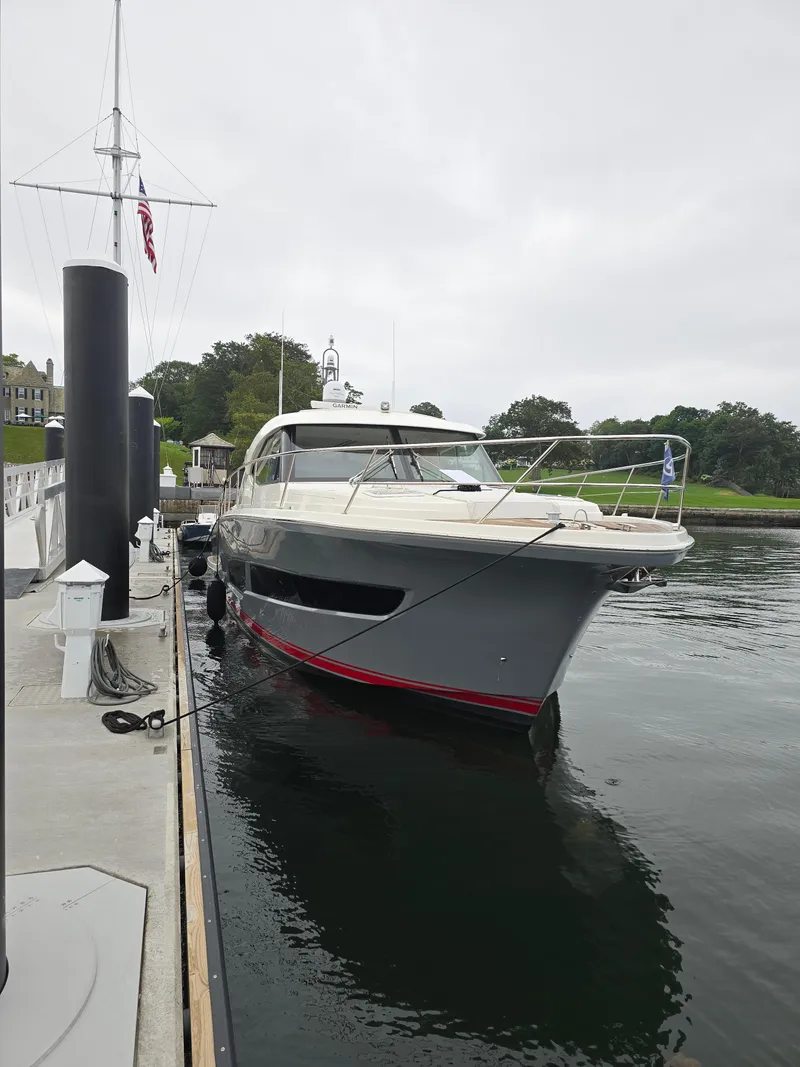 Slide: The Image of Riviera 505 SUV 2022 - 70