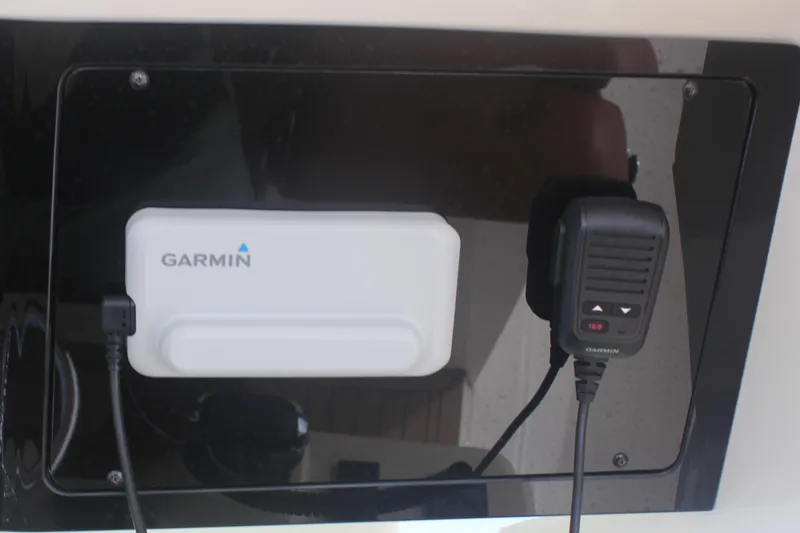 Slide: The Image of Garmin device on 2018 Scout 380 LXF boat dashboard. - 70
