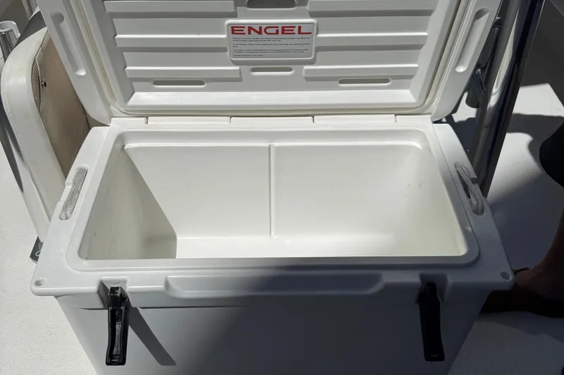 Slide: The Image of Open Engel cooler on Dorado 25 Flat Deck boat, 2022 model. - 34
