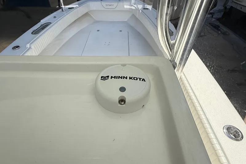Slide: The Image of 2022 Dorado 25 Flat Deck boat featuring Minn Kota equipment on deck. - 42