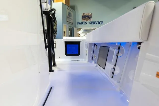 Slide: The Image of Sportsman Masters 227 Bay Boat 2026 - 15