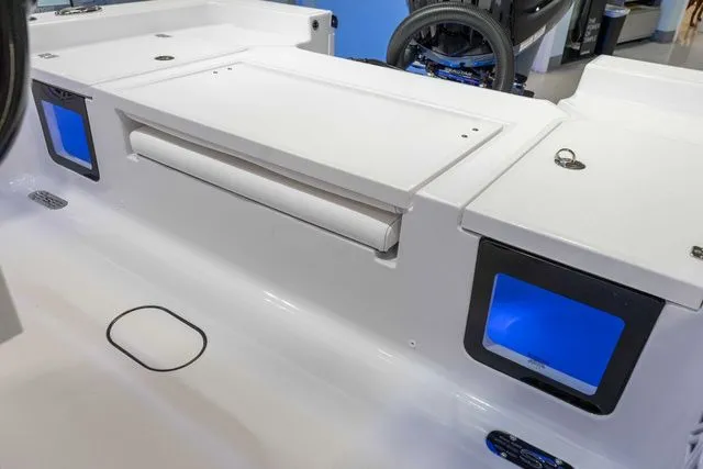 Slide: The Image of Sportsman Masters 227 Bay Boat 2026 - 25