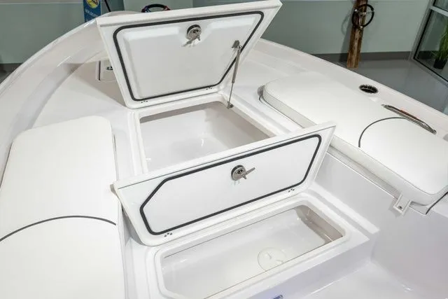 Slide: The Image of Sportsman Masters 227 Bay Boat 2026 - 48