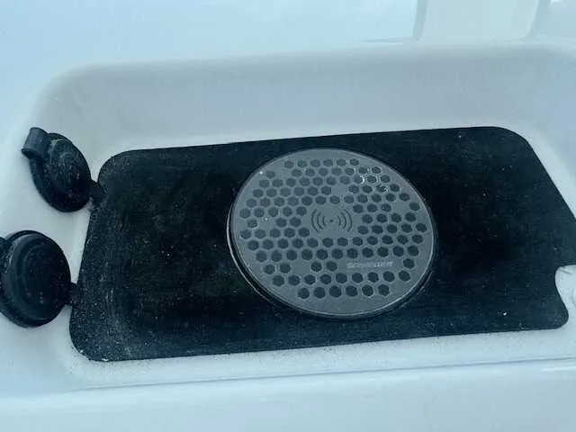 Slide: The Image of Sportsman Heritage 261 Center Console 2026 - 28