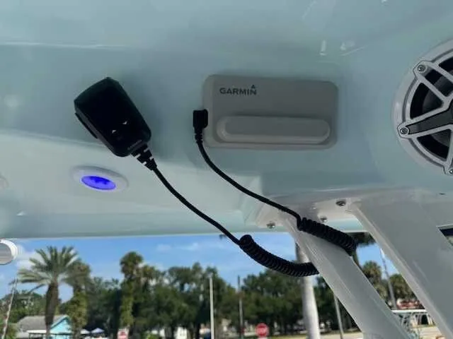 Slide: The Image of Sportsman Heritage 261 Center Console 2026 - 31