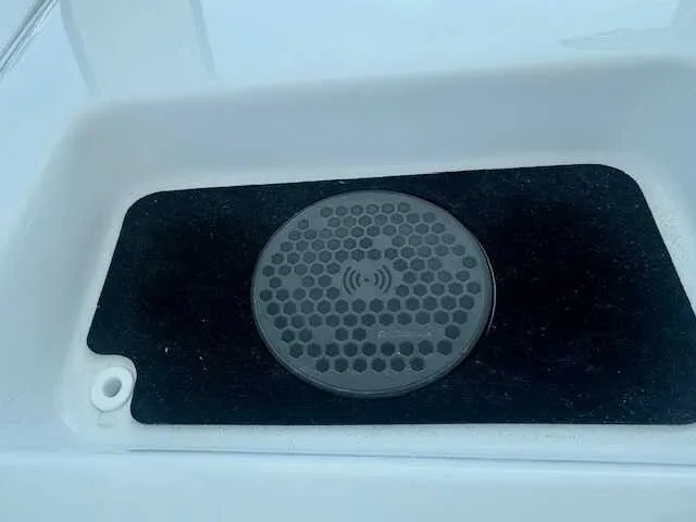 Slide: The Image of Sportsman Heritage 261 Center Console 2026 - 62