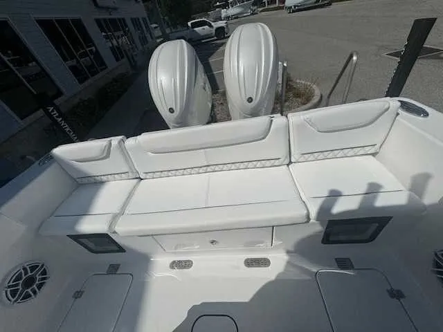 Slide: The Image of Sportsman Heritage 261 Center Console 2026 - 87