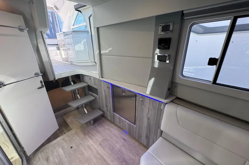 Slide: The Image of Interior of 2023 Formula 400 Super Sport Crossover yacht with modern design and sleek finishes. - 74