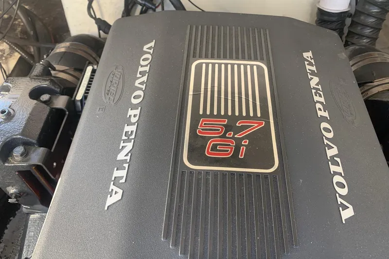Slide: The Image of Volvo Penta 5.7 Gi engine in 2003 Four Winns 240 Horizon boat. - 23